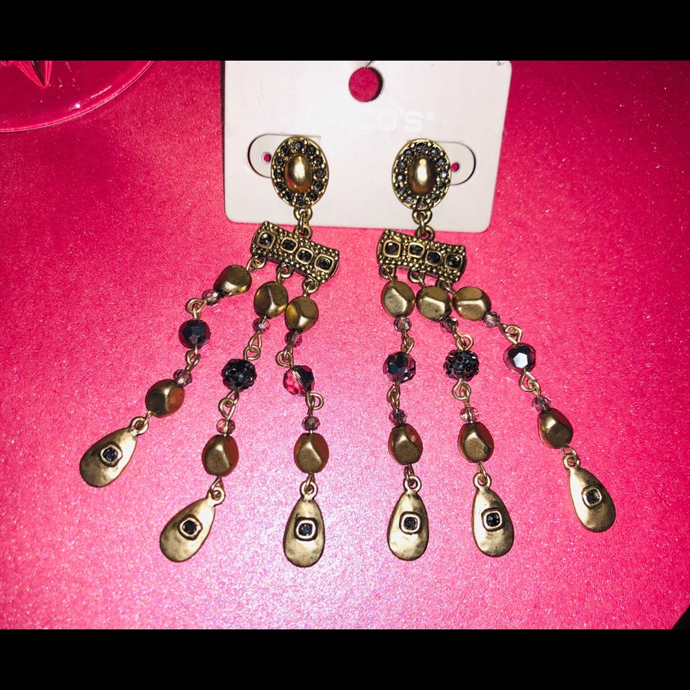 Chandelier earrings